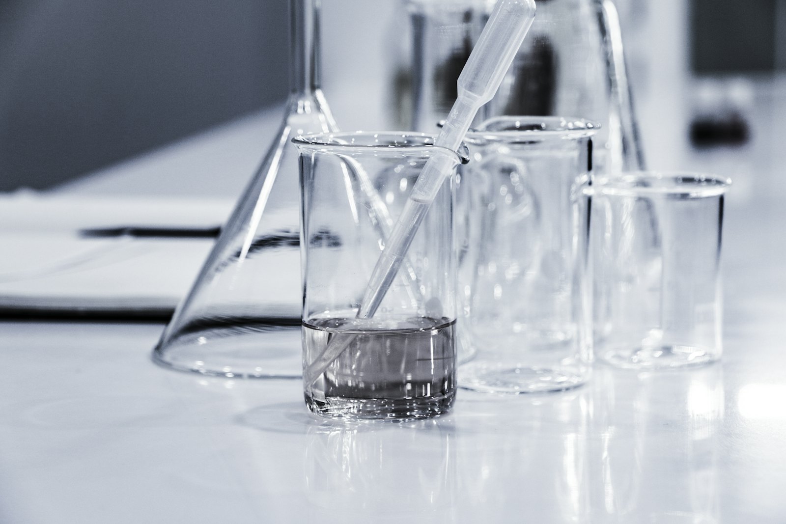 Chemist monitoring a peptide synthesis run